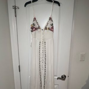 forever 21 NWT white floral maxi dress